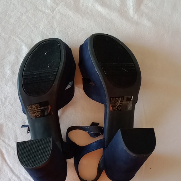 Dress hells - Picture 2 of 3